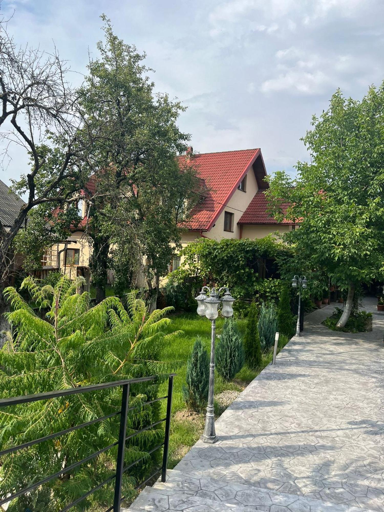 Kilometru108 Hotel Leordina Luaran gambar