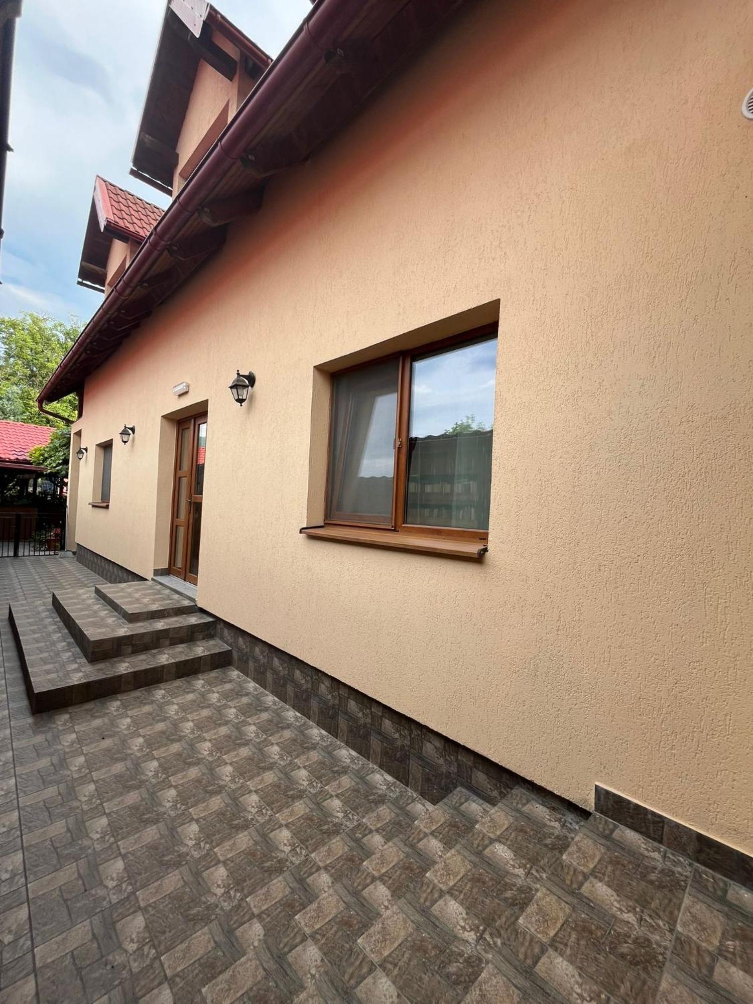 Kilometru108 Hotel Leordina Luaran gambar