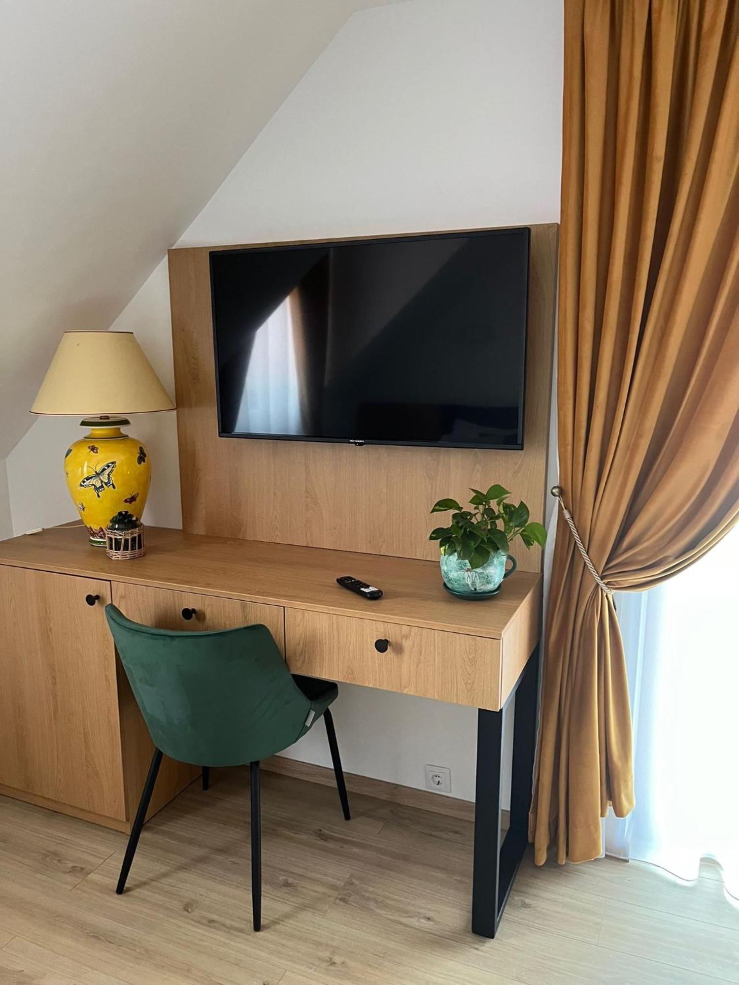 Kilometru108 Hotel Leordina Luaran gambar