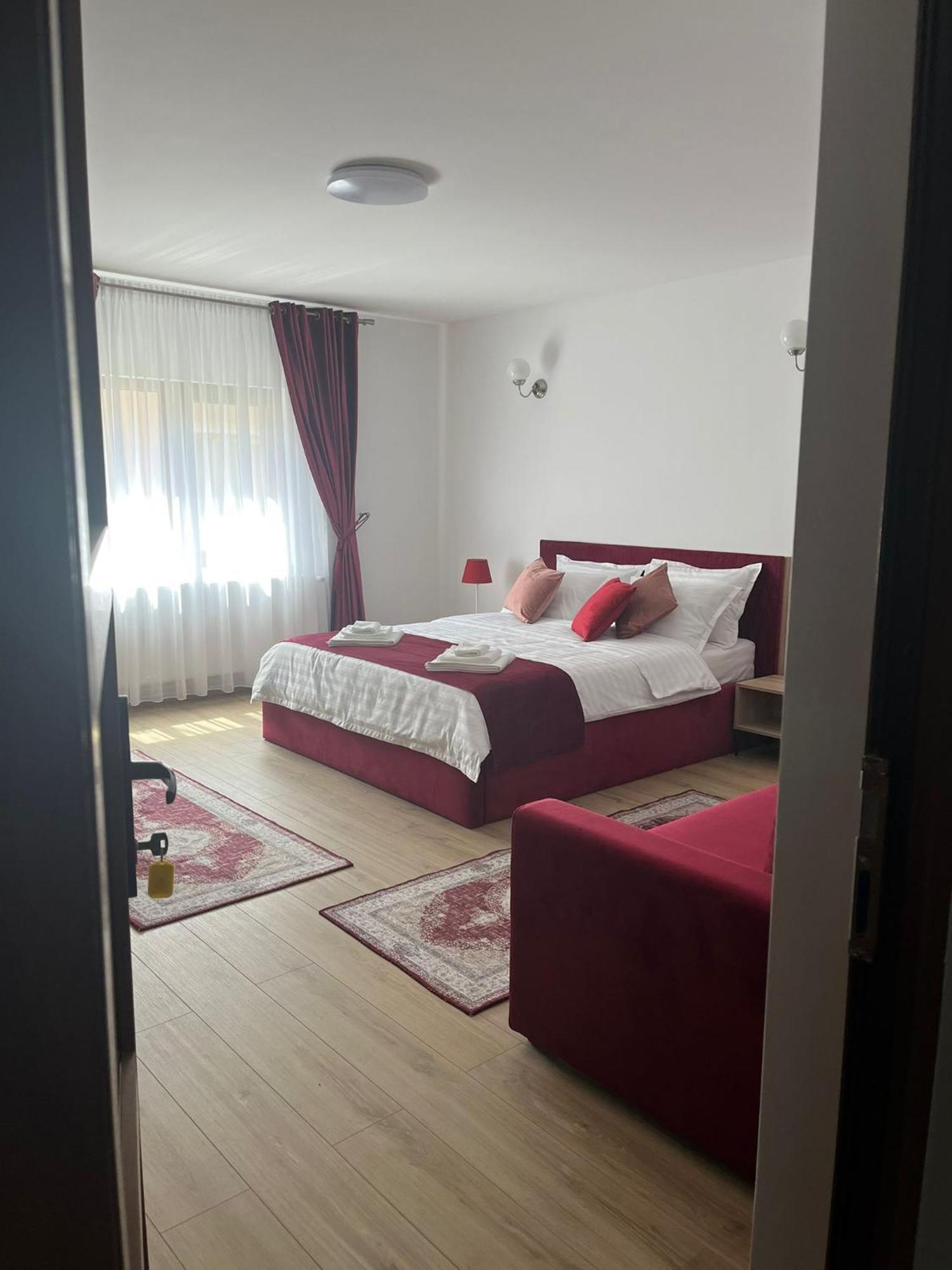 Kilometru108 Hotel Leordina Luaran gambar