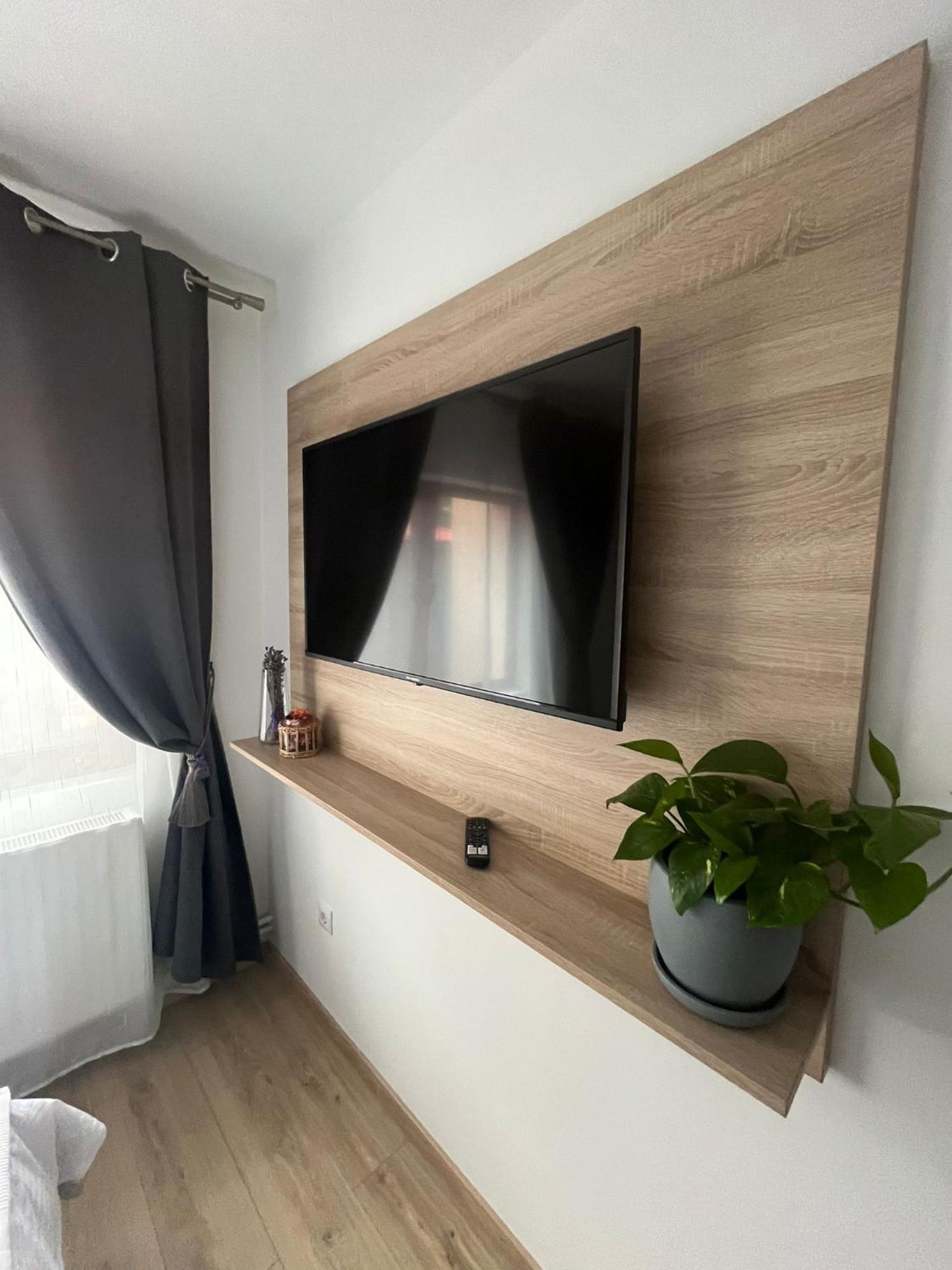 Kilometru108 Hotel Leordina Luaran gambar